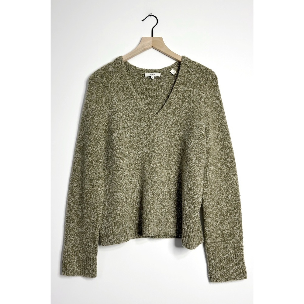 VINCE Saddle Sleeve V-Neck Sweater